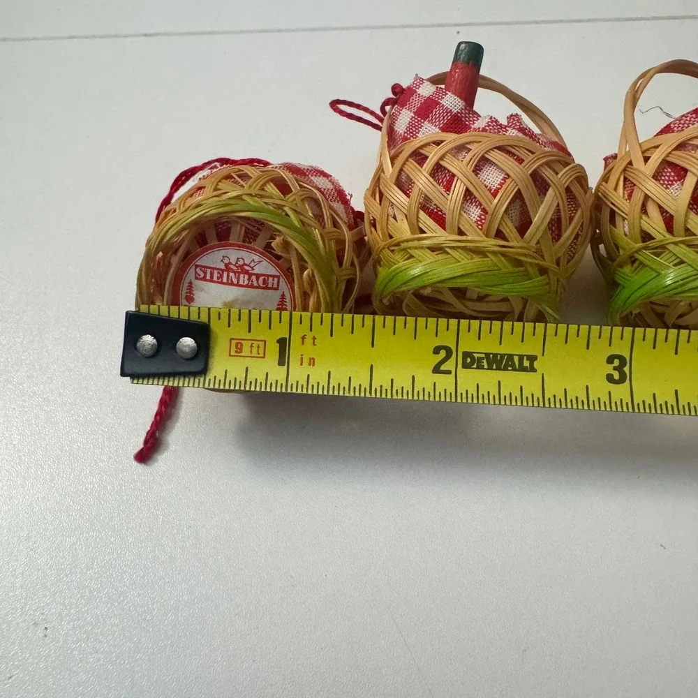 4 Vintage Steinbach Volkskunst Mini 1980's Picnic Basket Ornaments Germany
